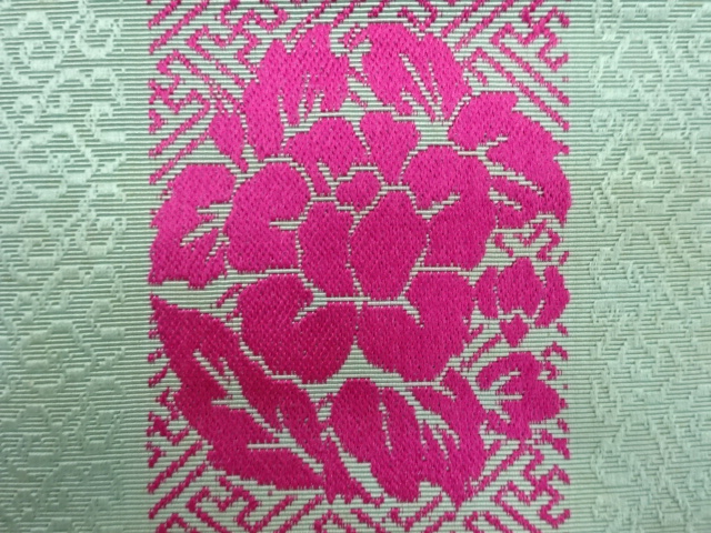  アンティーク　縞に牡丹模様織り出し　八寸帯地反物